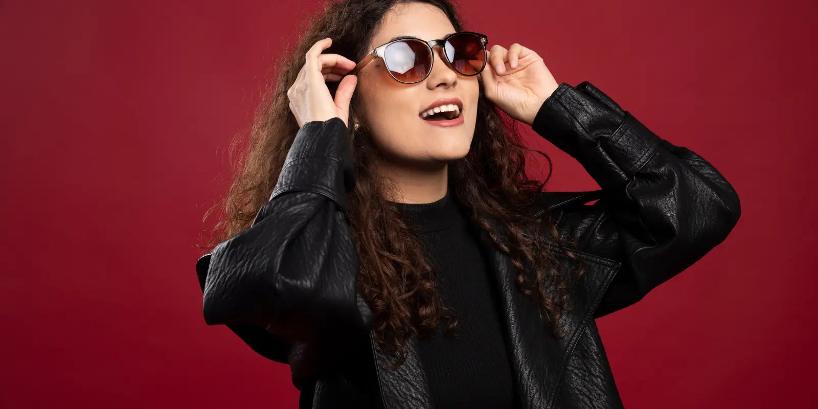 How To Match Sunglasses With Your Outfits?