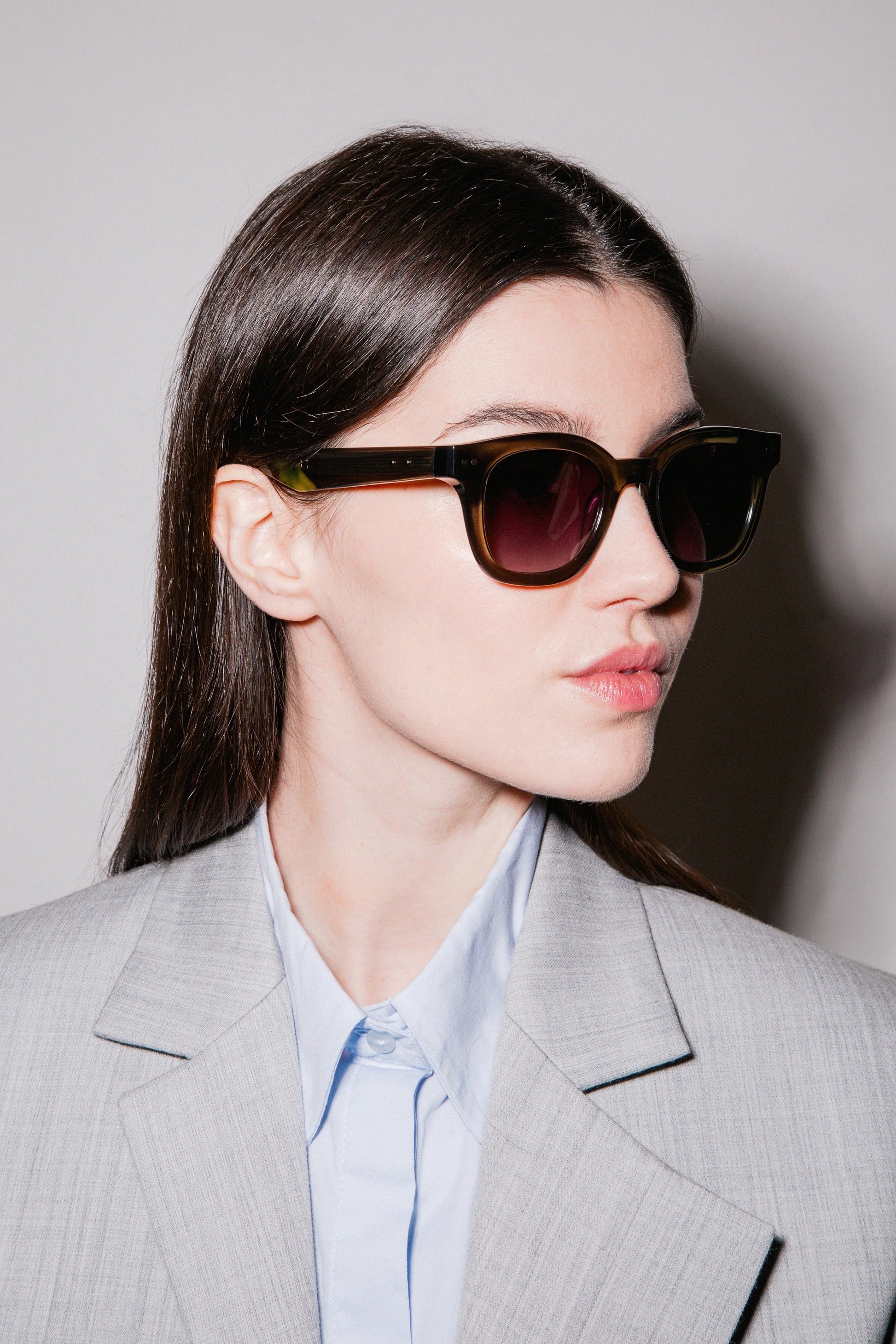 PETER AND MAY S80 SUN LILY OF THE VALLEY BLK GRN 46 SUNGLASSES