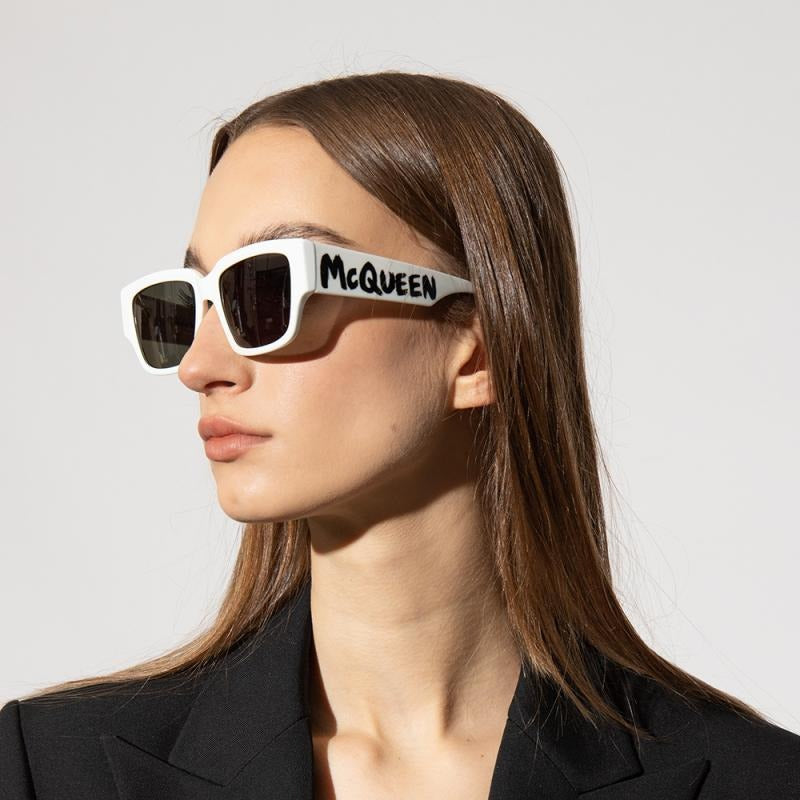 ALEXANDER MCQUEEN AM0329S 003 56 SUNGLASSES