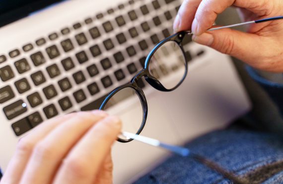 What are zero-power glasses for computers?