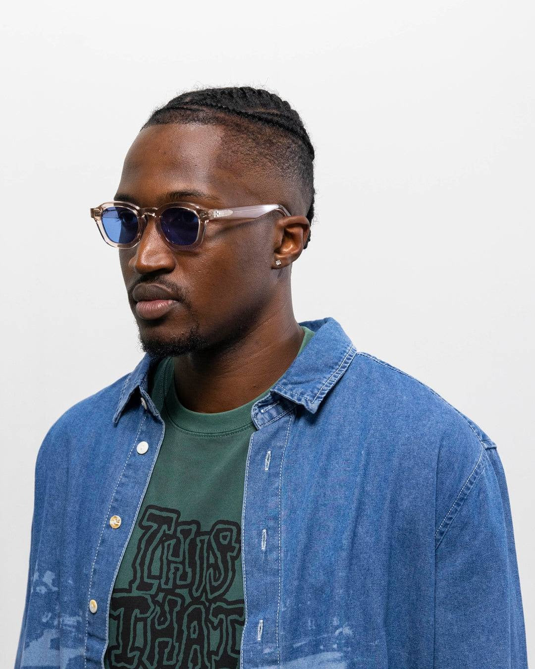 AKILA 1921 08 24 LOGOS 08 24 46 SUNGLASSES