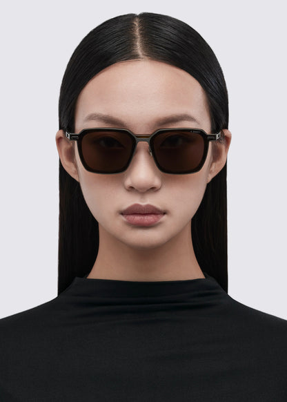 A SOCIETY AINSLEY CLIPON GREY SILVER 51 SUNGLASSES